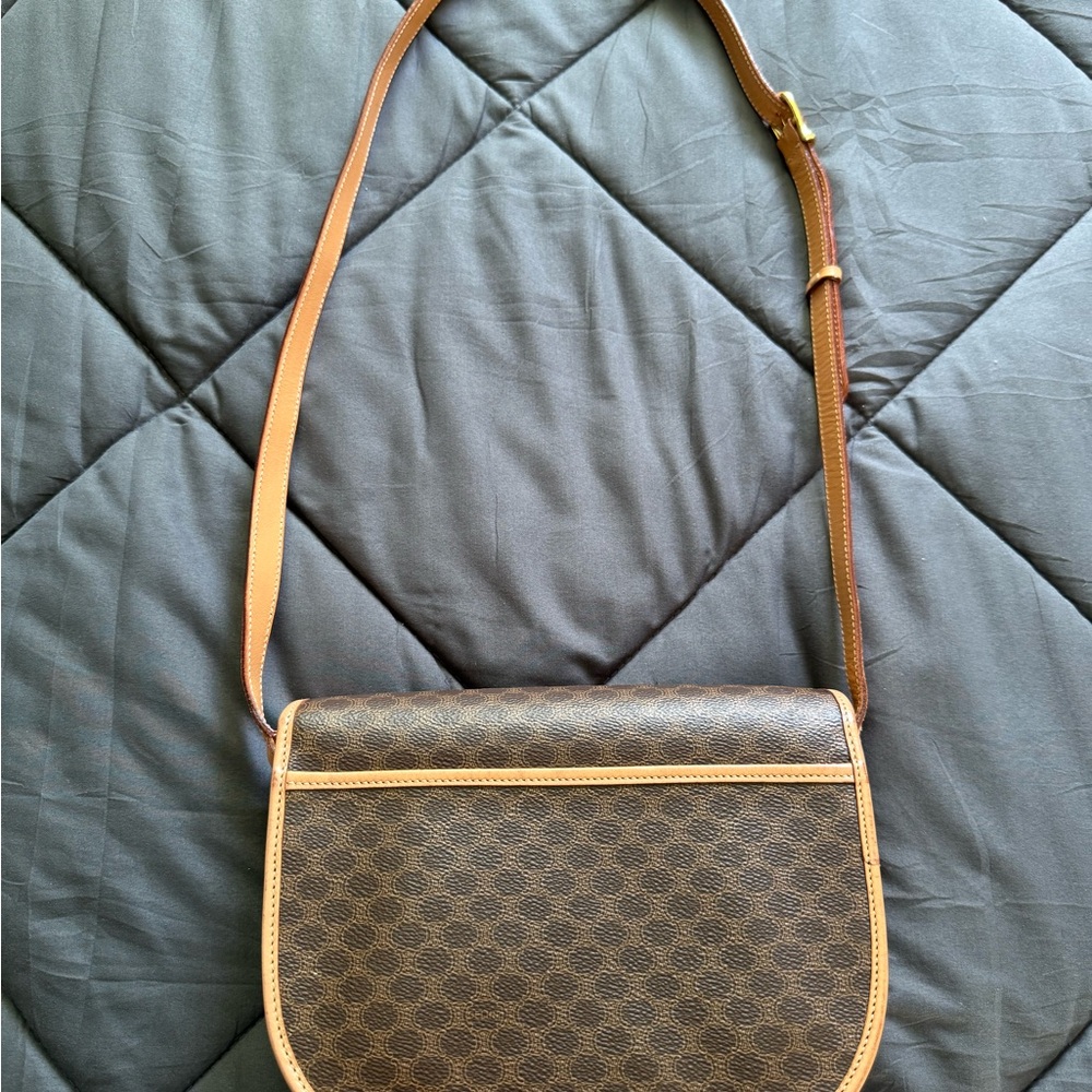 Vintage Celine Brown Leather Saddle Crossbody with Tan Trim - Picture 2 of 16